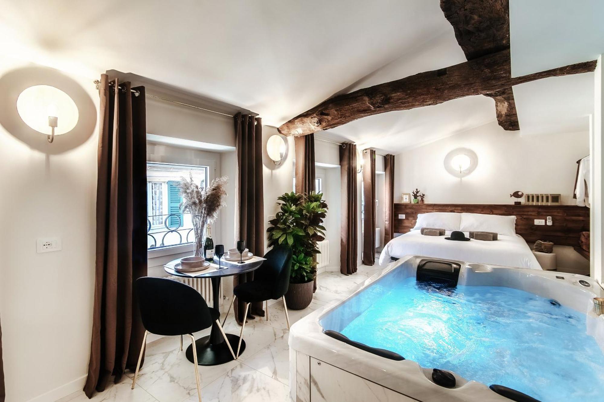 Sahara & Amazzonia Luxury Rooms- The House Of Travelers Como Kültér fotó